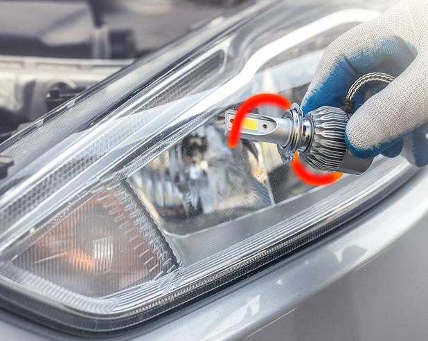 10 светодиодных ламп в автомобиль с цоколем H7 от разных производителей